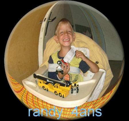 mon  fils randy pour c 'est 4ans déja